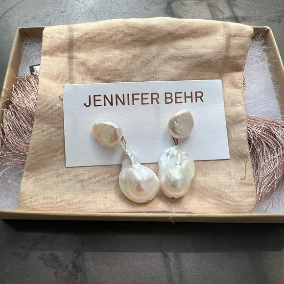 NEW JENNIFER BEHR moira pearl earrings